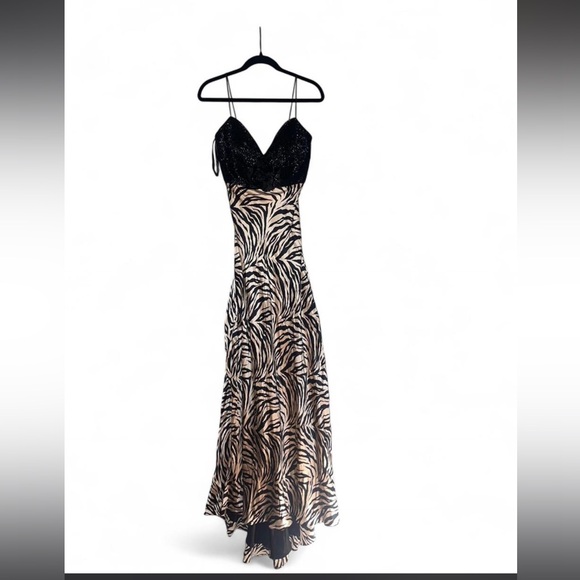 Jovani Dresses & Skirts - Jovani Black & Cream Zebra-Print Maxi Dress with Sparkle Bodice